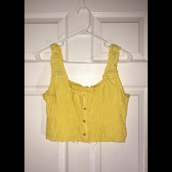 Yellow Crop 🌼 - Picture 1 of 2
